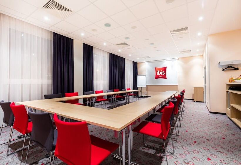 ホテル Ibis Warszawa Reduta