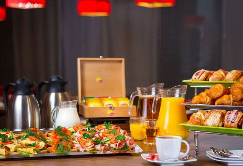 ホテル Ibis Warszawa Reduta