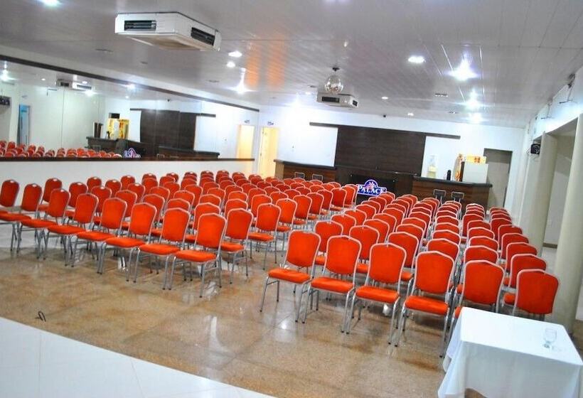 בית מלון כפרי Itabuna Palace