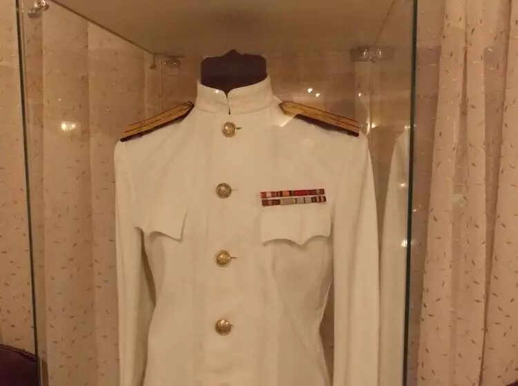 ホテル Na Sapernom