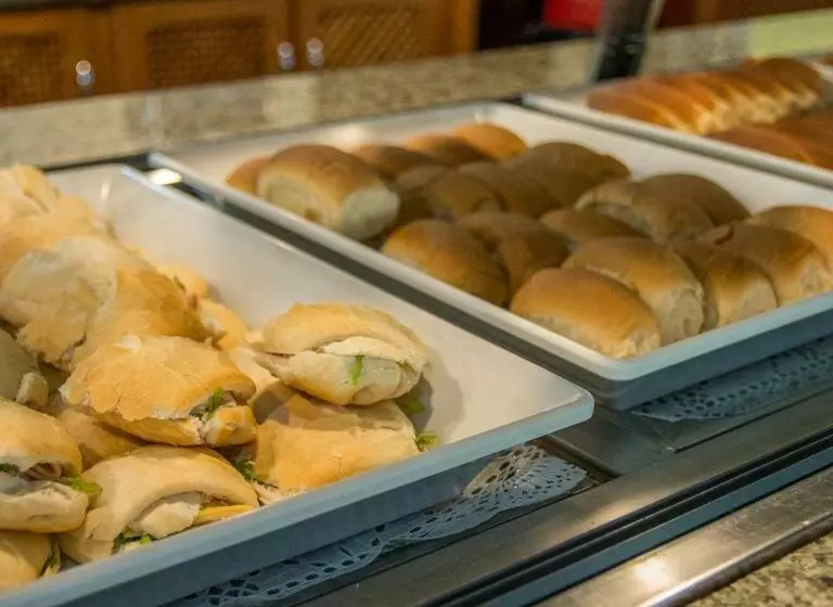 호텔 Pousada Penhasco