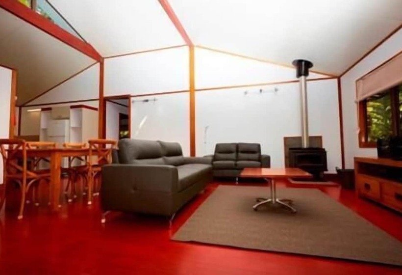 בית מלון כפרי Rose Gums Wilderness Retreat