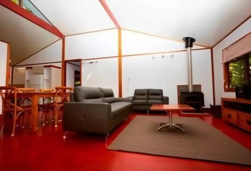 Отель Rose Gums Wilderness Retreat