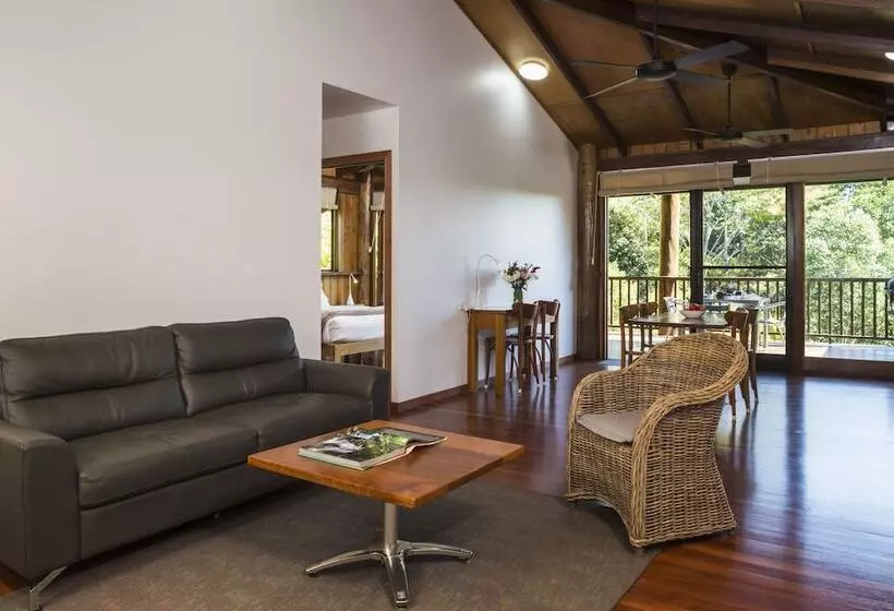 Отель Rose Gums Wilderness Retreat