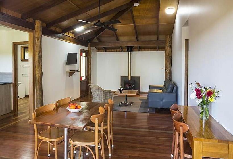 בית מלון כפרי Rose Gums Wilderness Retreat