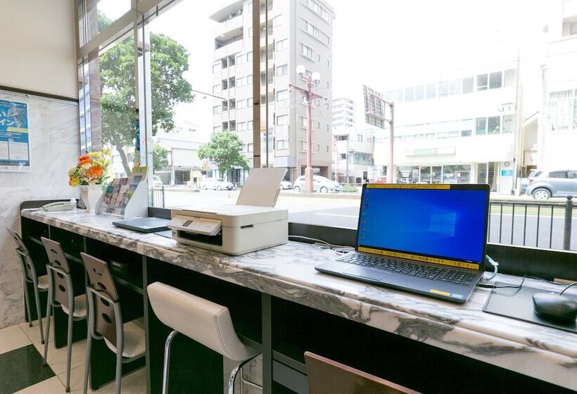 Otel Toyoko Inn Kagoshima Chuo-eki Higashi-guchi
