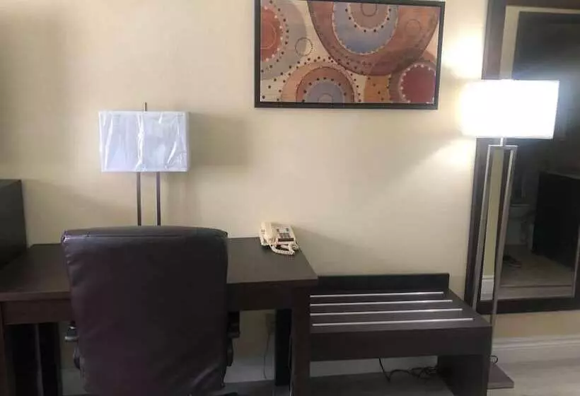 בית מלון כפרי Wallaceburg Inn