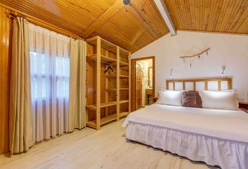 Etenna Beach Bungalows