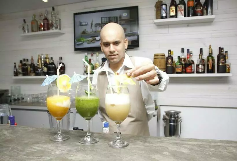 Hotelli Colibrí Suites