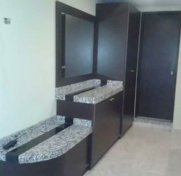 Hotelli Colibrí Suites