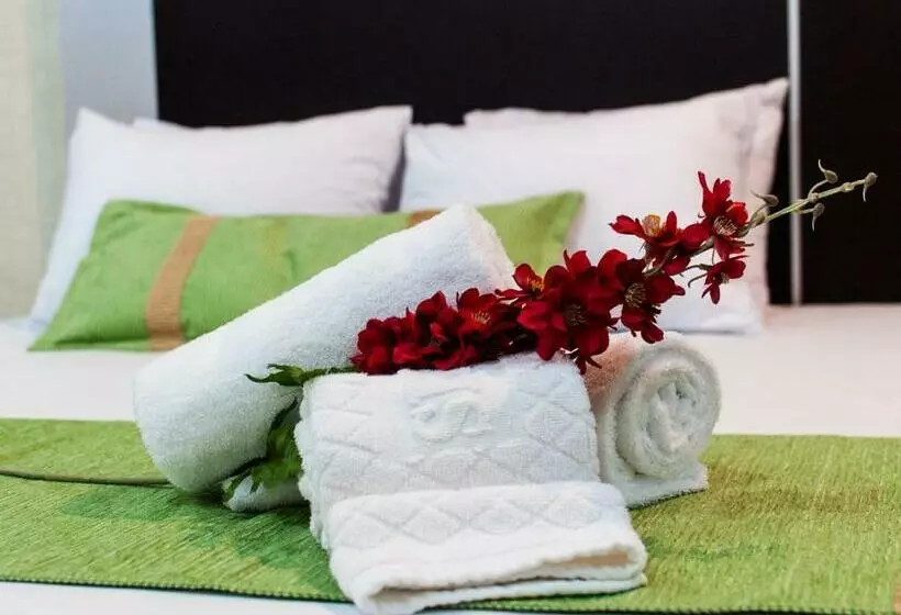 Hotelli Colibrí Suites