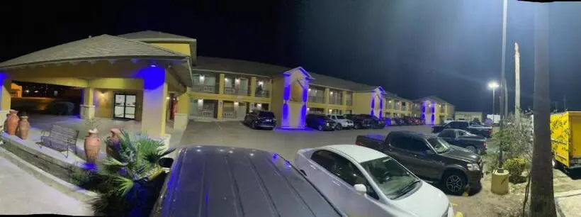 فندق Country Hill Inn & Suite Eagle Pass