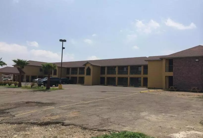 فندق Country Hill Inn & Suite Eagle Pass