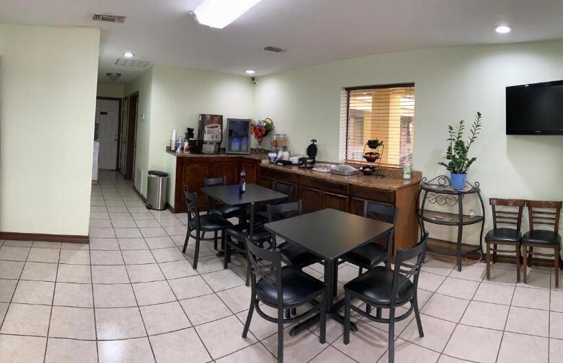 酒店 Country Hill Inn & Suite Eagle Pass