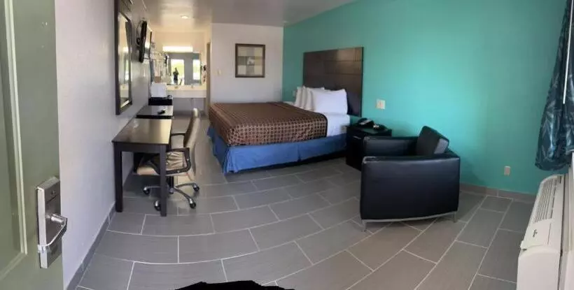 فندق Country Hill Inn & Suite Eagle Pass