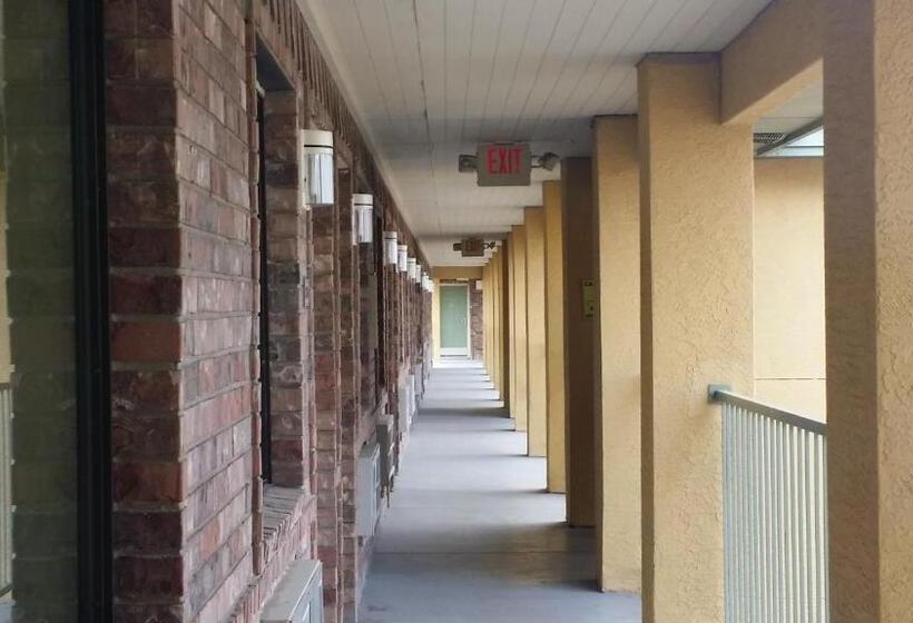 酒店 Country Hill Inn & Suite Eagle Pass