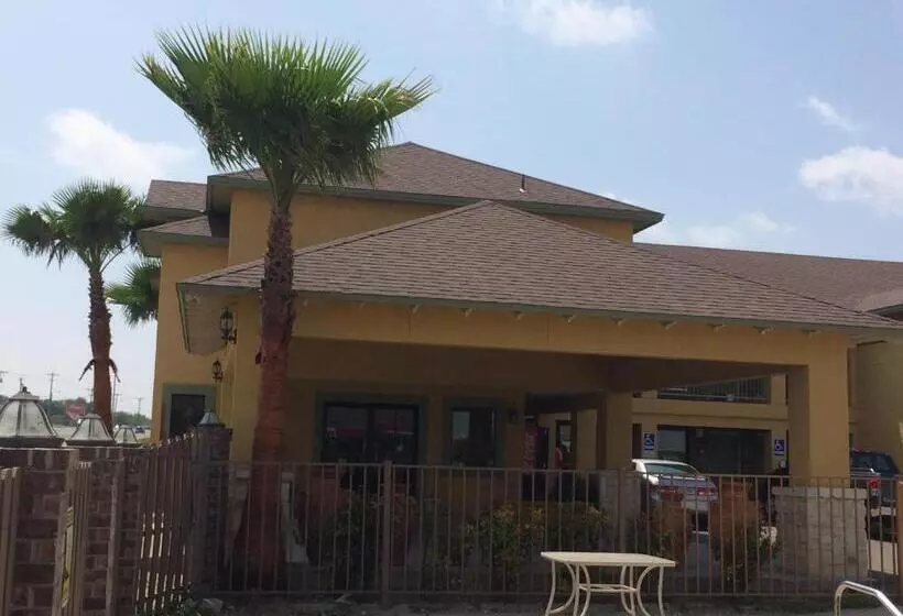 فندق Country Hill Inn & Suite Eagle Pass