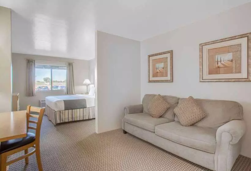 Отель Days Inn By Wyndham Chino Valley