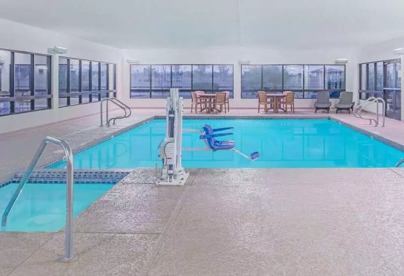 Отель Days Inn By Wyndham Chino Valley