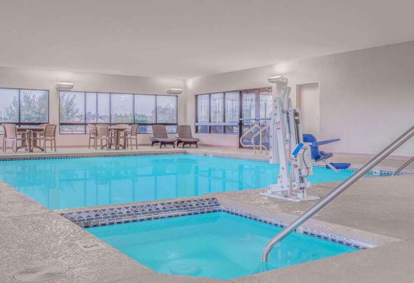 בית מלון כפרי Days Inn By Wyndham Chino Valley