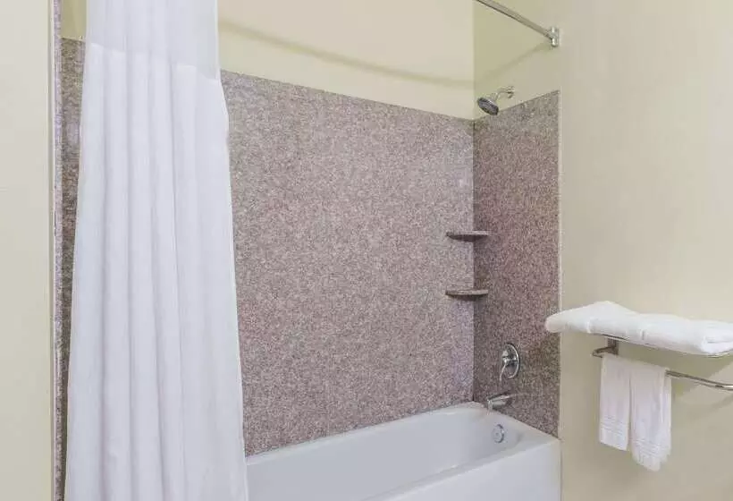 酒店 Days Inn & Suites By Wyndham Cleburne Tx