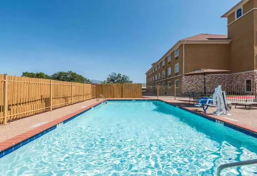 酒店 Days Inn & Suites By Wyndham Cleburne Tx