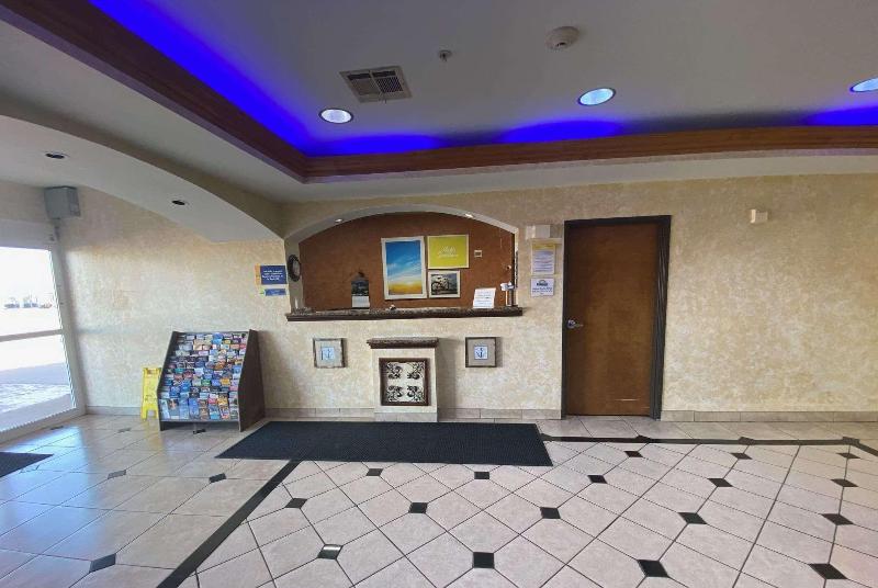 酒店 Days Inn & Suites By Wyndham Cleburne Tx