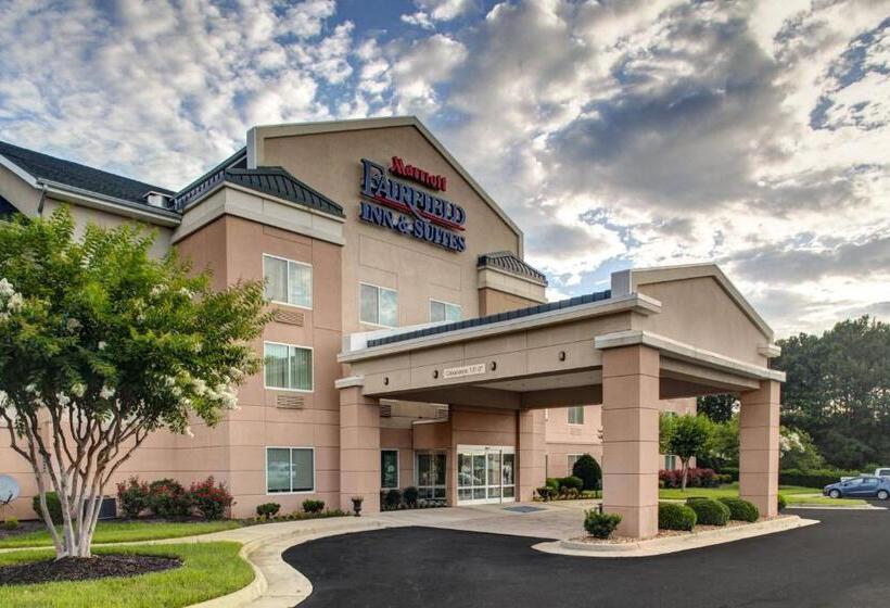 בית מלון כפרי Fairfield Inn And Suites By Marriott Emporia I 95