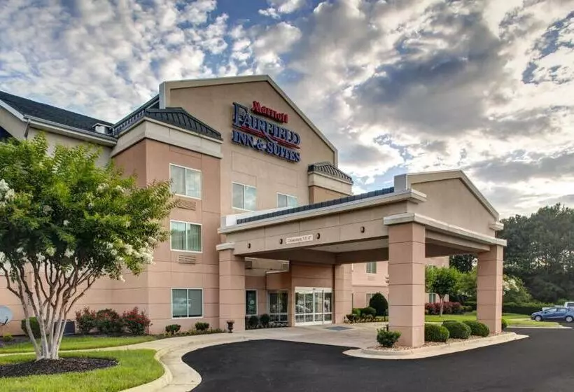 호텔 Fairfield Inn And Suites By Marriott Emporia I 95