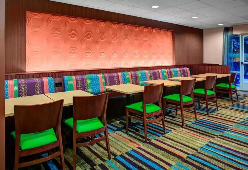 호텔 Fairfield Inn And Suites By Marriott Emporia I 95