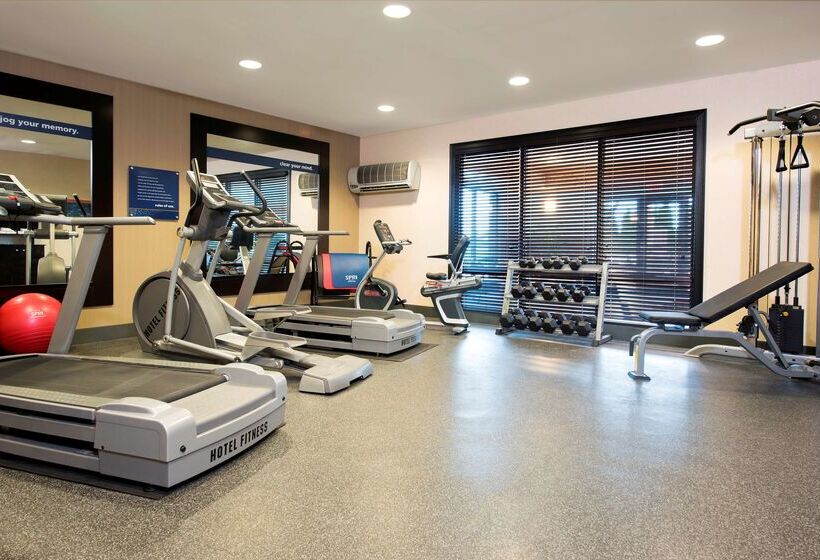 Отель Hampton Inn & Suites Crawfordsville