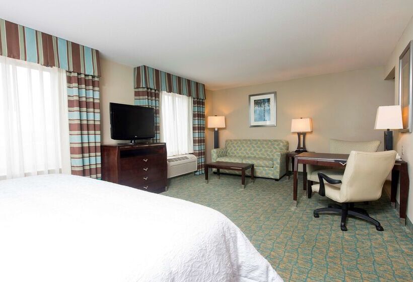 Отель Hampton Inn & Suites Crawfordsville