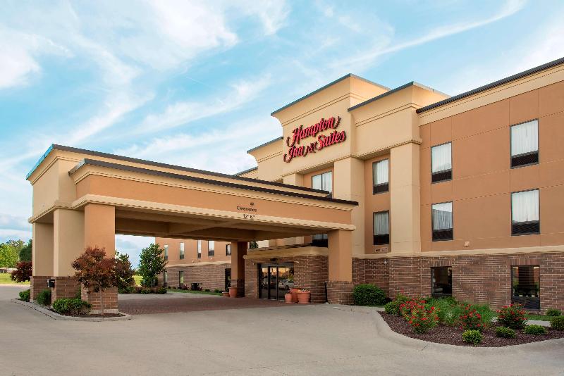 Отель Hampton Inn & Suites Crawfordsville