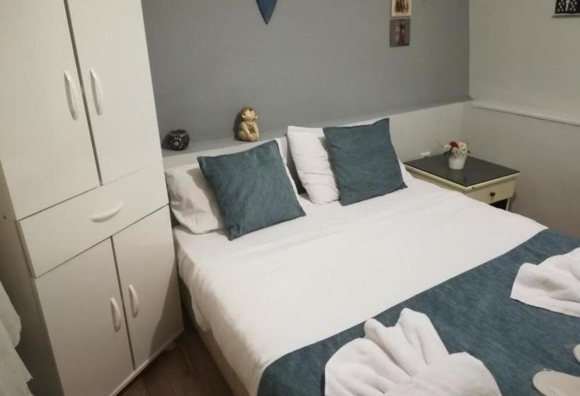 ホテル Dos Hermanos