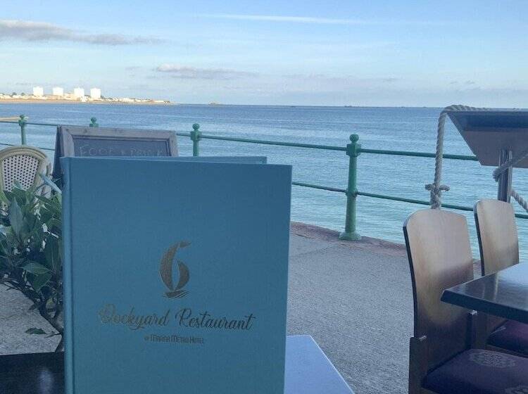 فندق Marina Metro