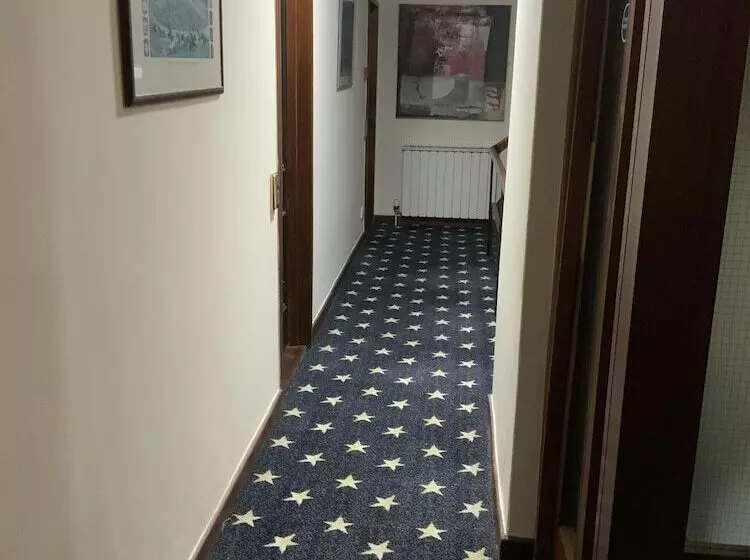 Отель Marina Metro