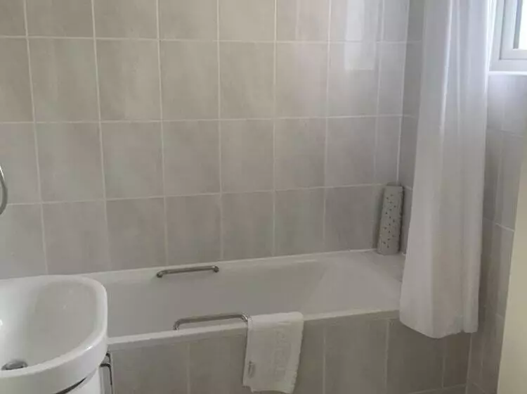 Отель Marina Metro