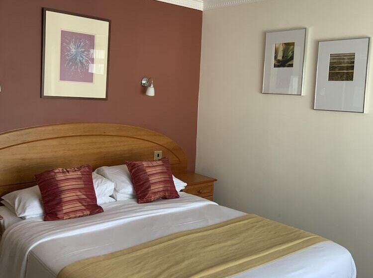 فندق Marina Metro