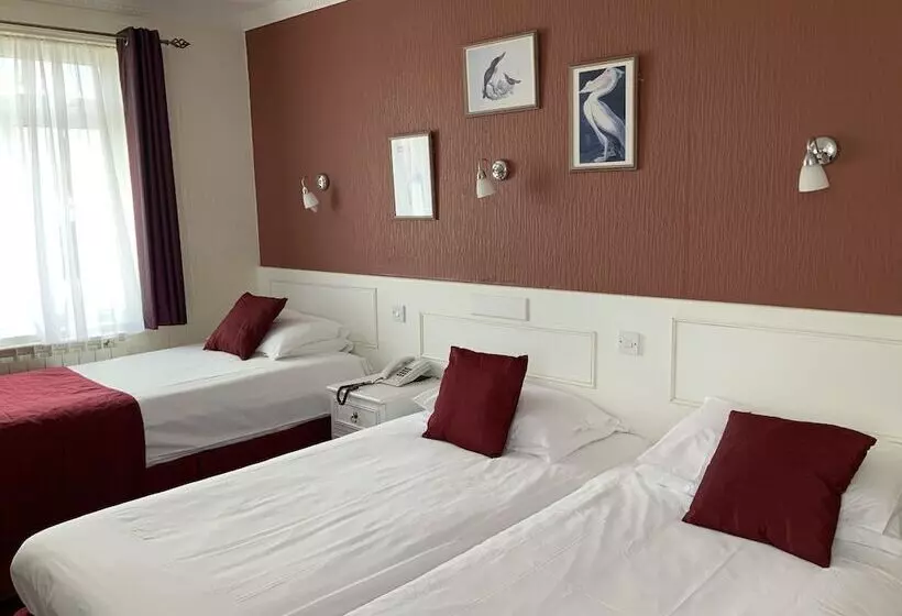 Отель Marina Metro