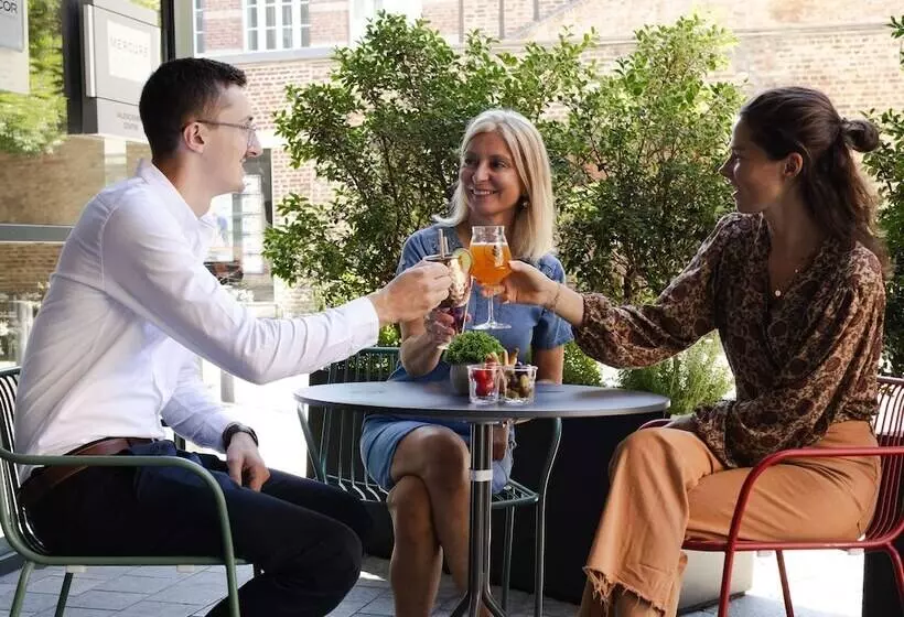 هتل Mercure Valenciennes Centre