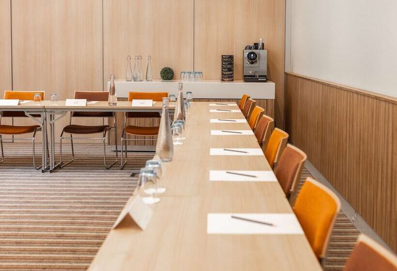 בית מלון כפרי Mercure Valenciennes Centre