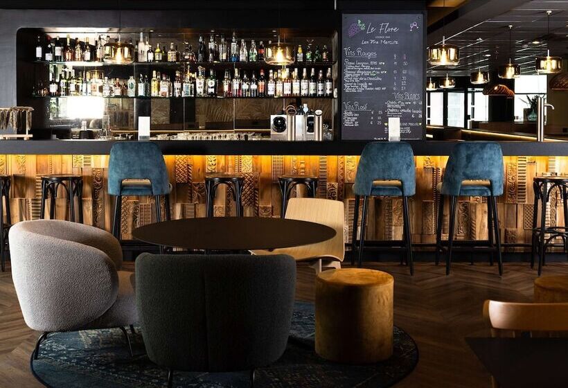 בית מלון כפרי Mercure Valenciennes Centre