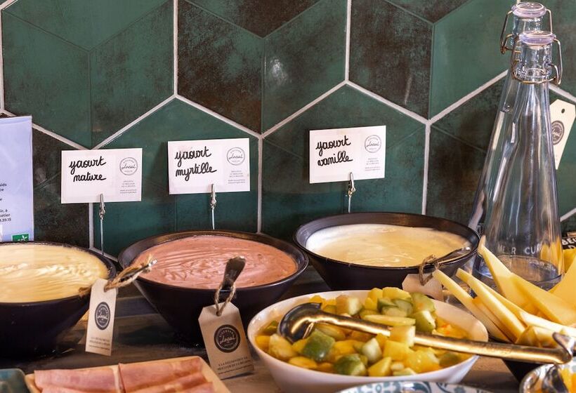 בית מלון כפרי Mercure Valenciennes Centre