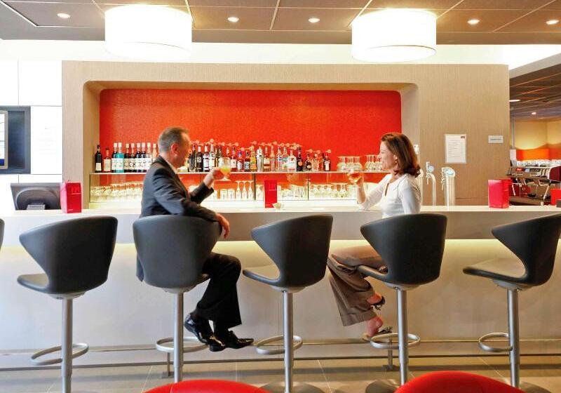 בית מלון כפרי Mercure Valenciennes Centre