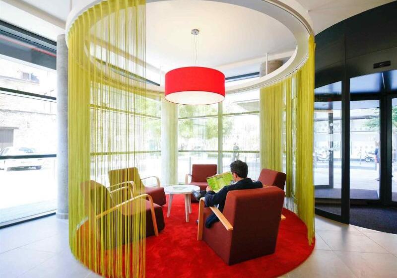 בית מלון כפרי Mercure Valenciennes Centre