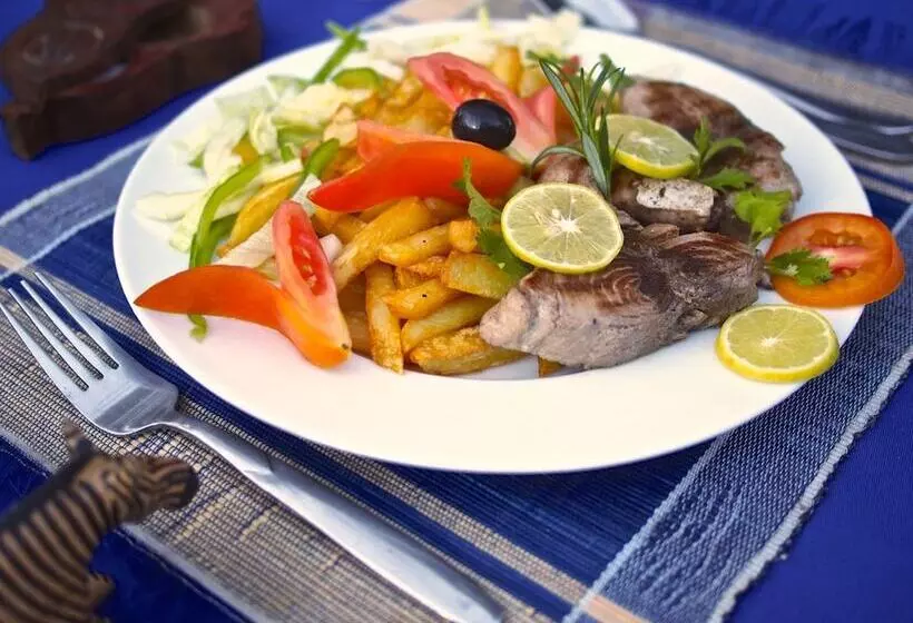 Отель Pakachi Beach Resort &