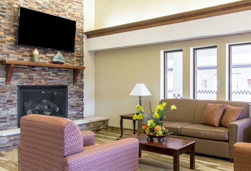Отель Quality Inn & Suites Vail Valley