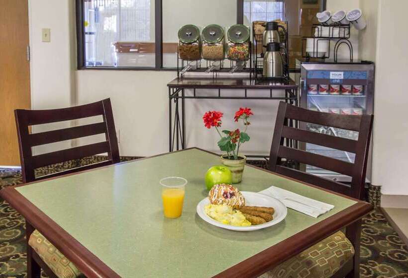 Отель Quality Inn & Suites Vail Valley