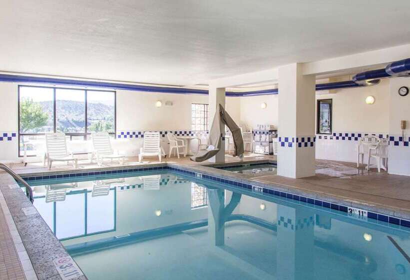 Отель Quality Inn & Suites Vail Valley