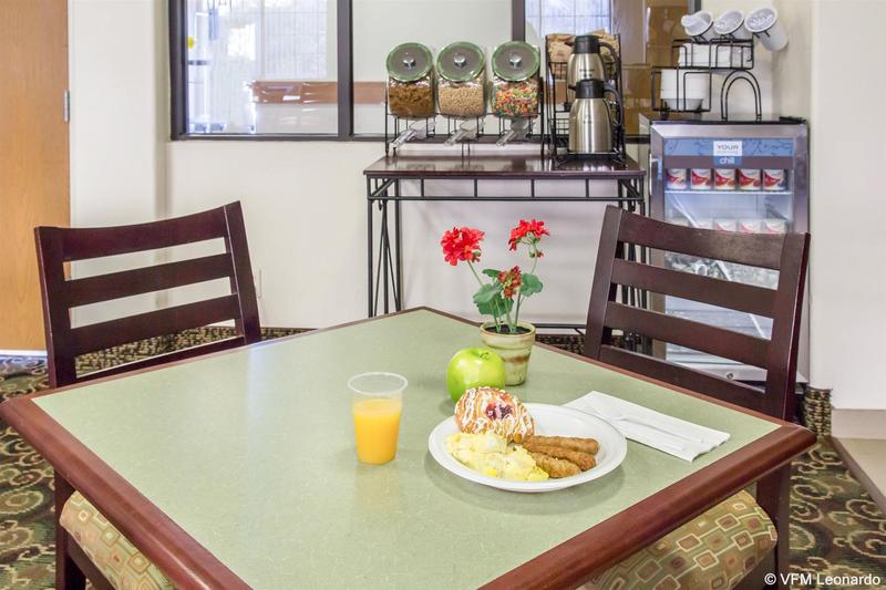 Отель Quality Inn & Suites Vail Valley